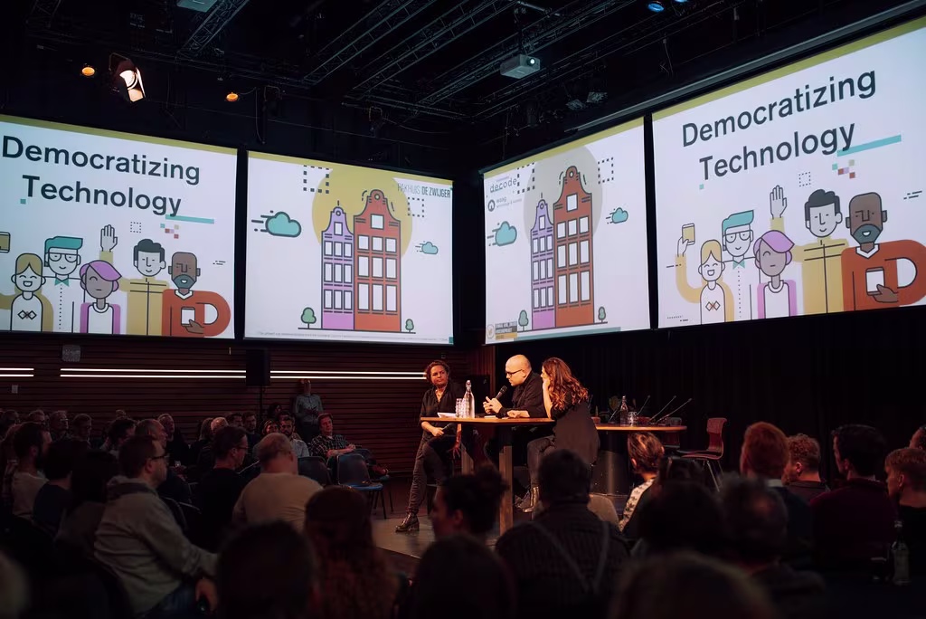Panel discussie over 