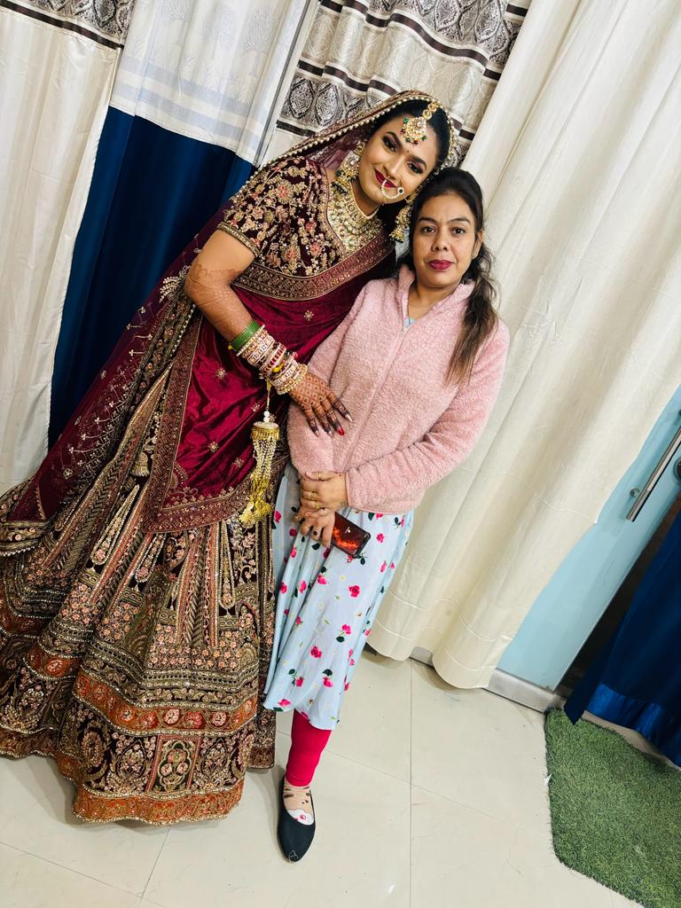 Beauty transformation at Soni Makeover
