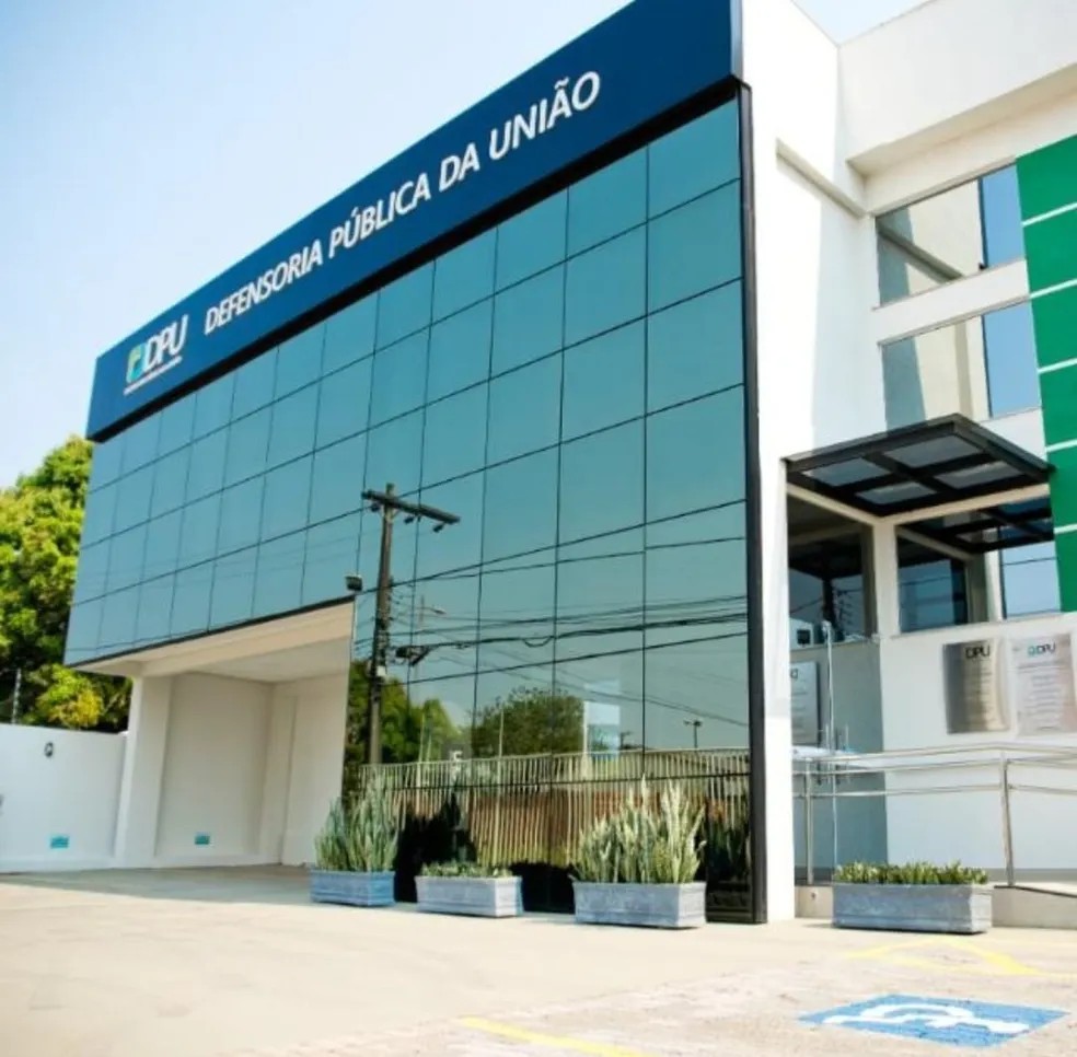 O procedimento exige acesso ao sistema online da SPU, com anexação de documentos comprobatórios e o envio dos dados,