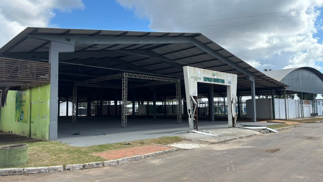 O governo do Estado prevê contratos na ordem de R$ 22 milhões destinados à montagem da infraestrutura, logística, segurança e operação geral da feira