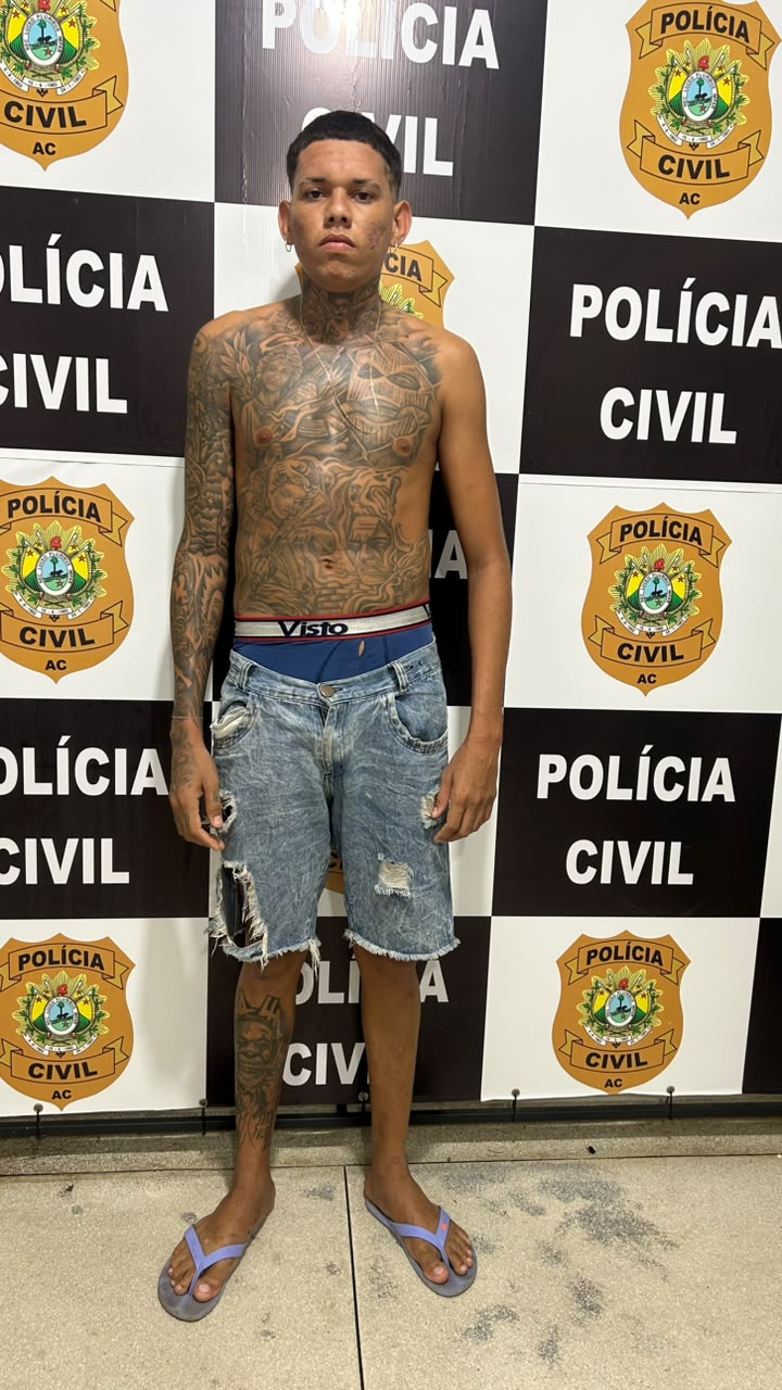 Depois da captura, o foragido foi levado para a Delegacia de Polícia Civil de Tarauacá