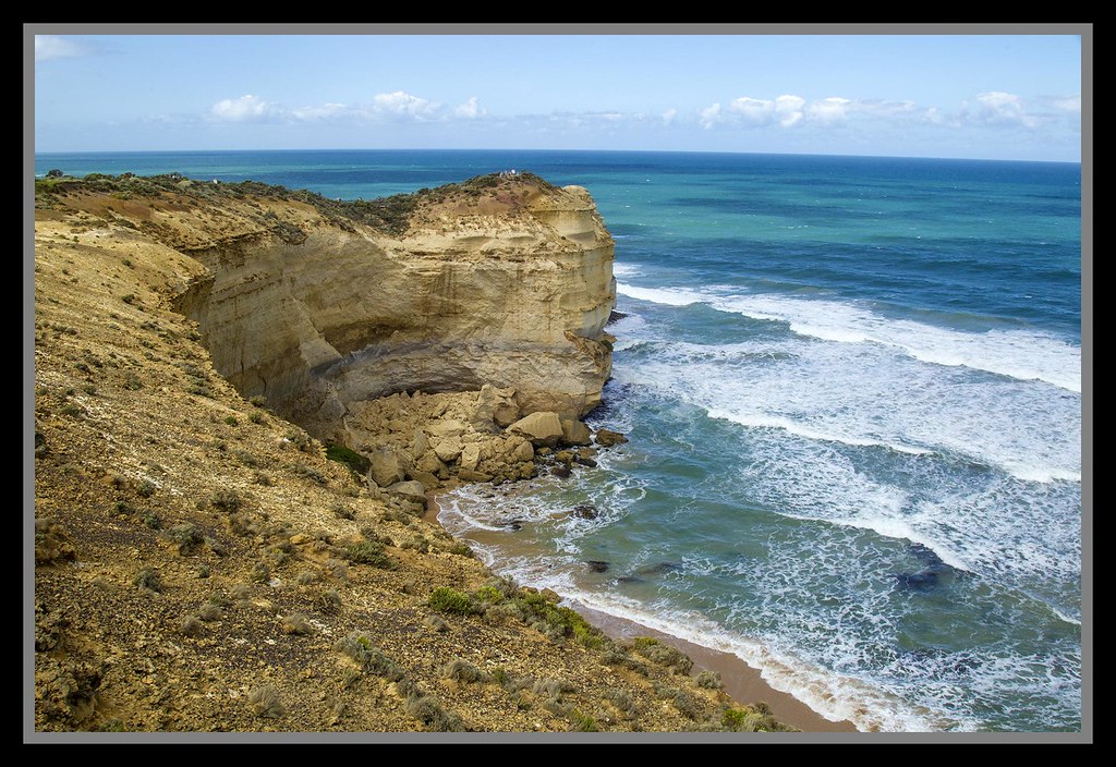 Great Ocean Road Cliffs-Beach-23=