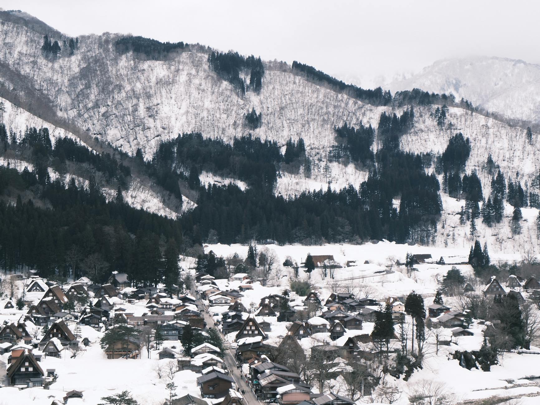 Snow-covered traditional village of Shirakawa-go in scenic Gifu, Japan during winter.