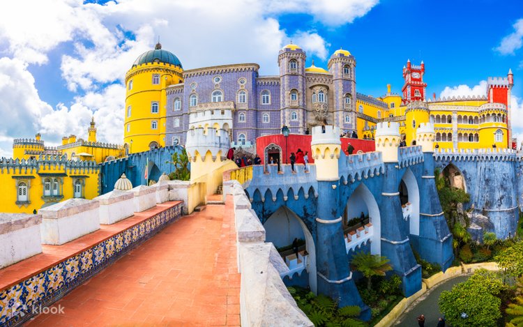 8H Tour Lisboa: Sintra Pena Palace Cabo da Roca Coast Cascais ...