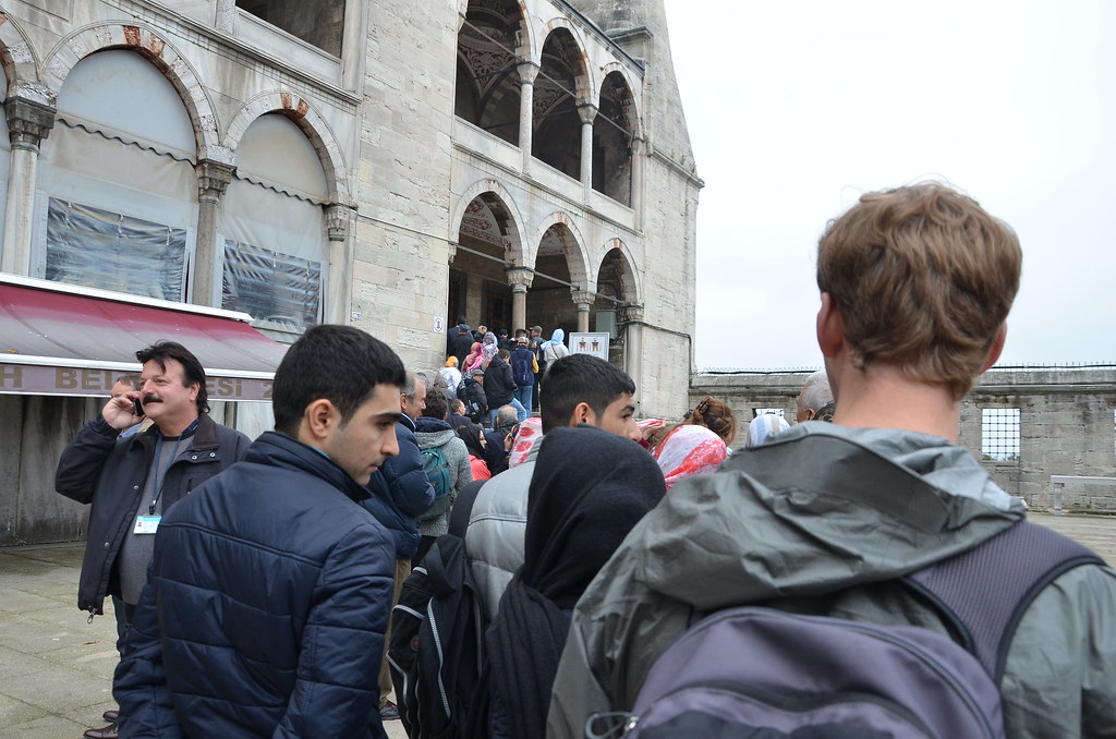 I'd seen crowds like this only in HK during CNY