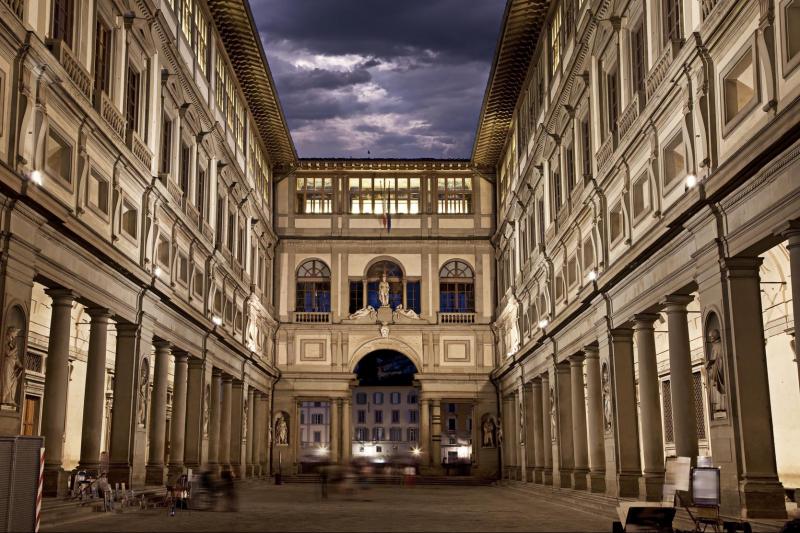 Uffizi Gallery Guided Private Tour in Florence | Avventure Bellissime