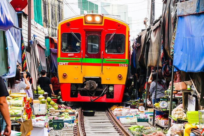 2026 Maeklong Railway Market and Damnoen Saduak Floating Market ...