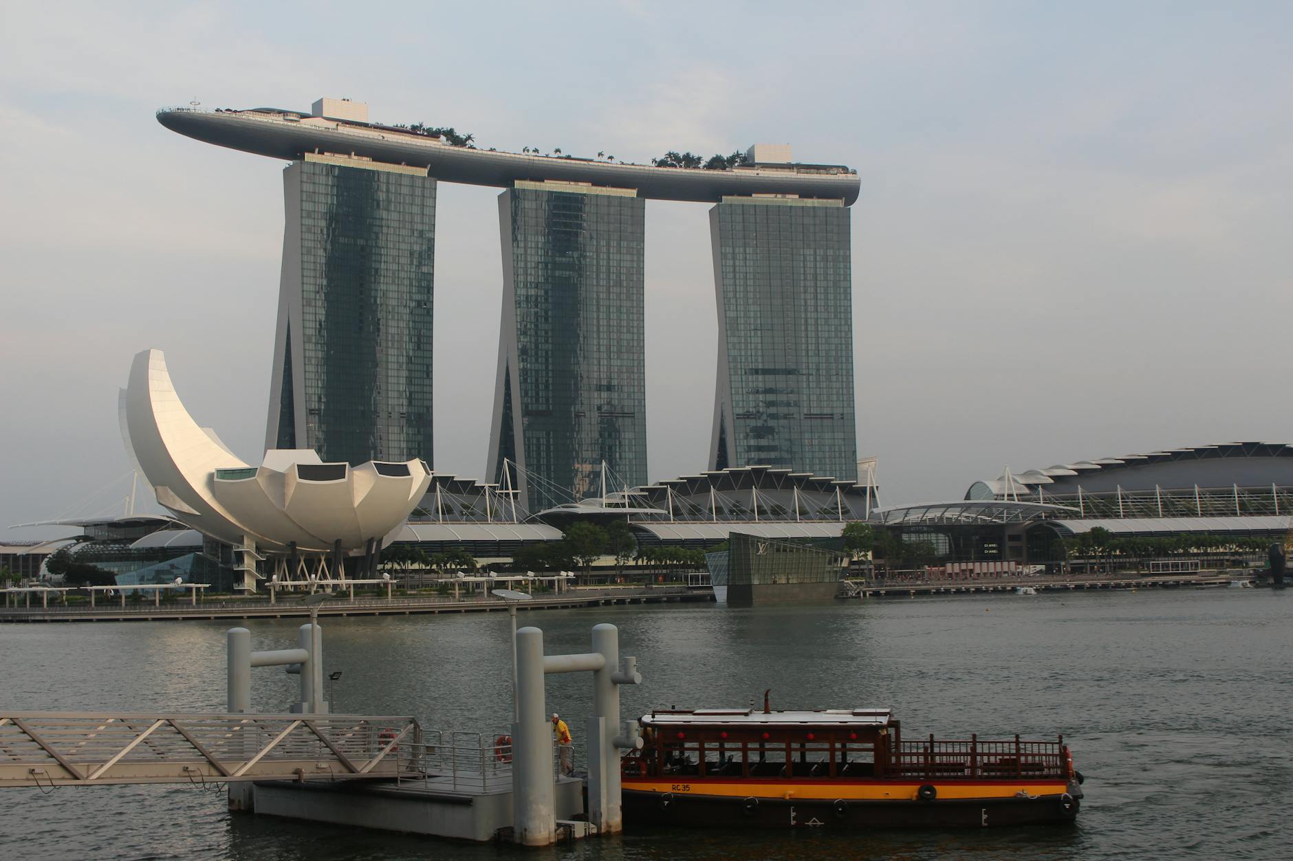 싱가포르 야경투어 끝판왕 (리버크루즈+MBS스펙트라쇼+슈퍼트리가든랩소디쇼+사테거리+루프탑)