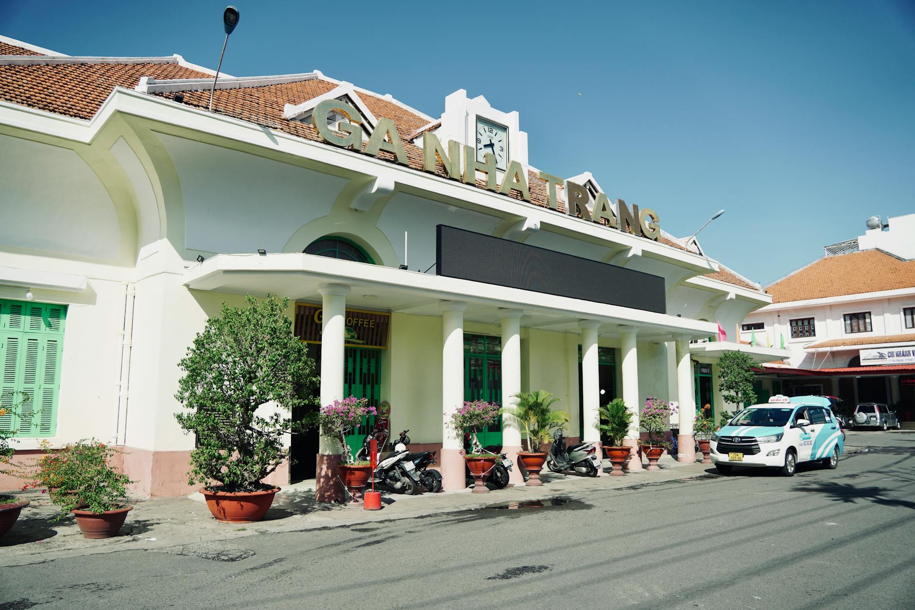 나트랑 역의 고풍스러운 멋