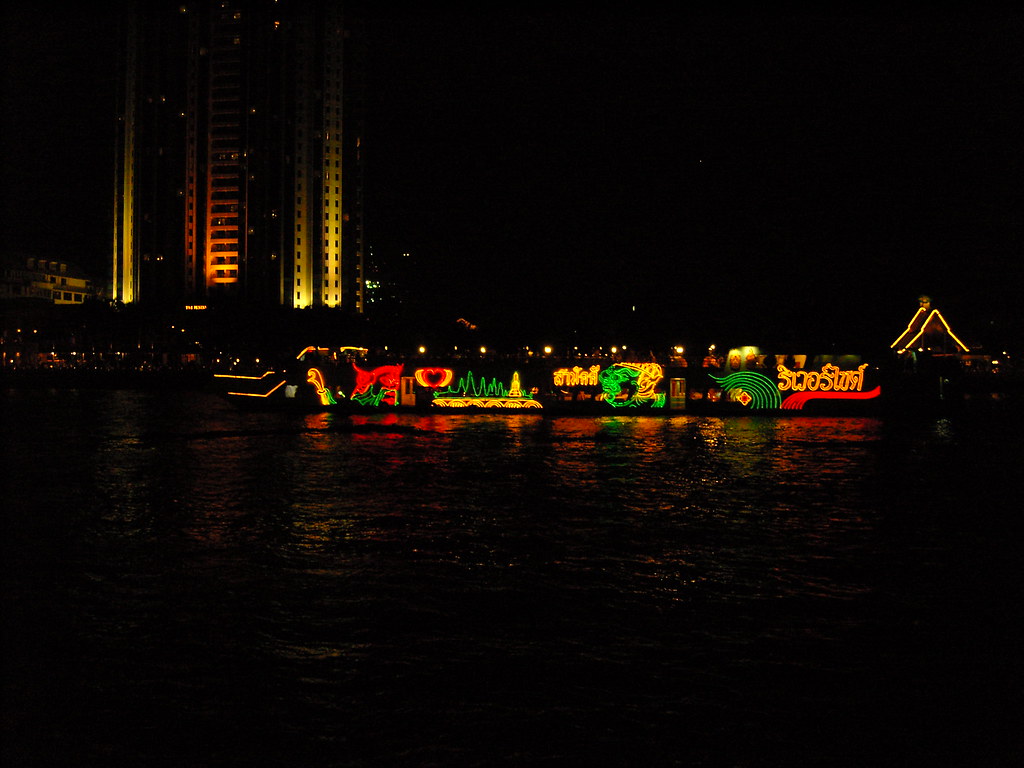 방콕 차오프라야강 디너 크루즈