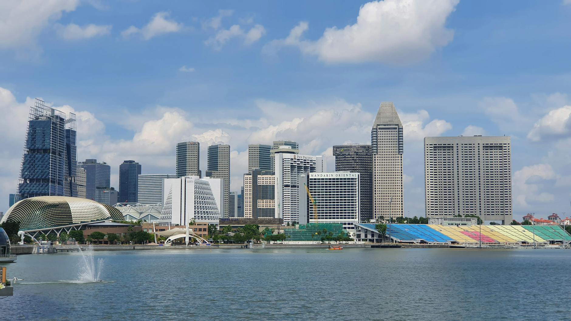싱가포르 강변 스카이라인