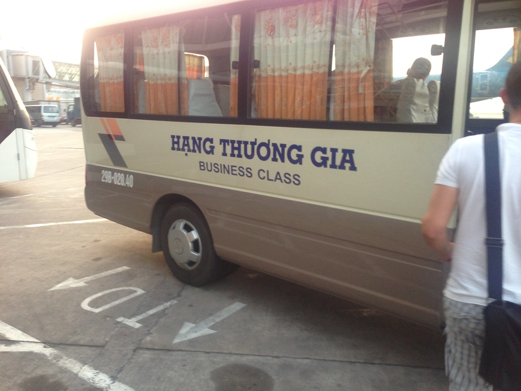 [하노이] 공항 < > 호텔 픽업 (SUV / 승합차 진행)- 24시간 이용 가능” style=”max-width: 100%; border-radius: 8px;”>    </p>
<p style=