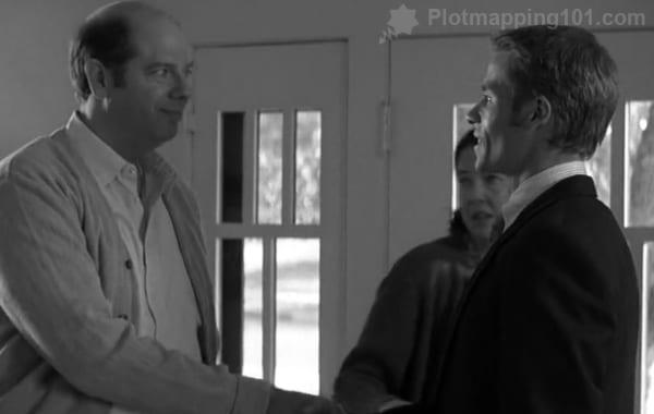 Sammy introduces himself to Leonard again.