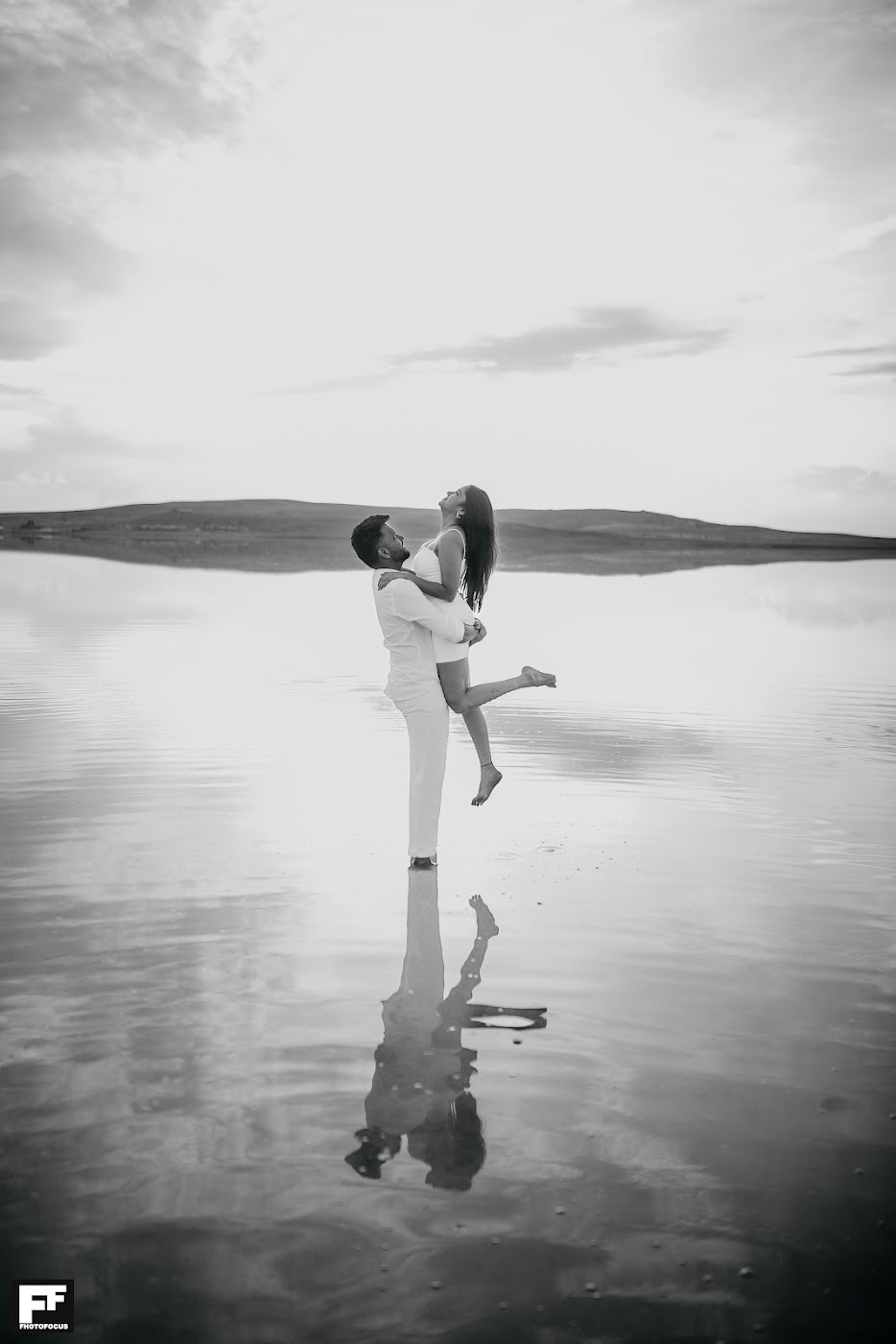 Romantic Sunset Session - Image 20