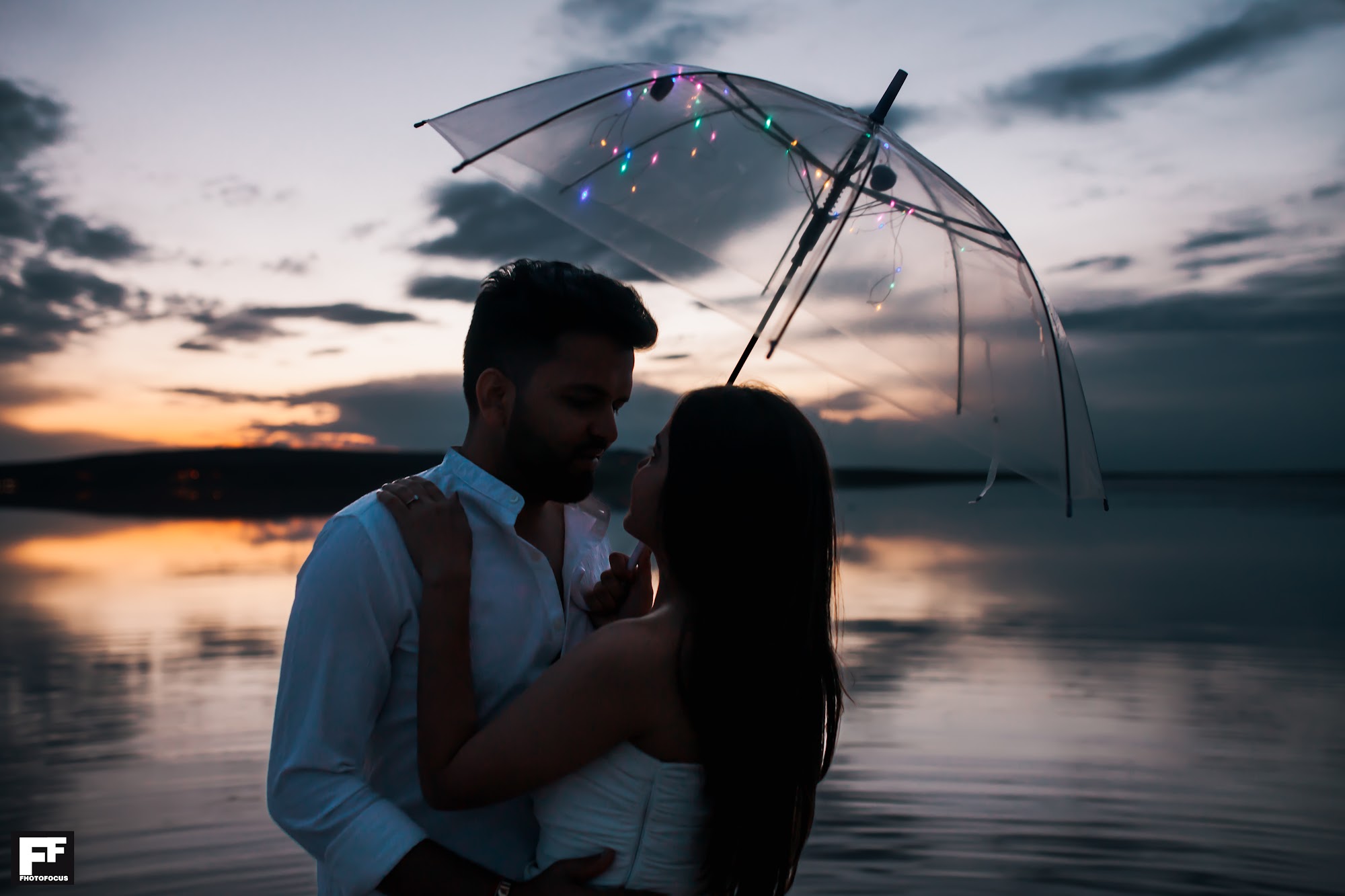 Romantic Sunset Session - Image 18