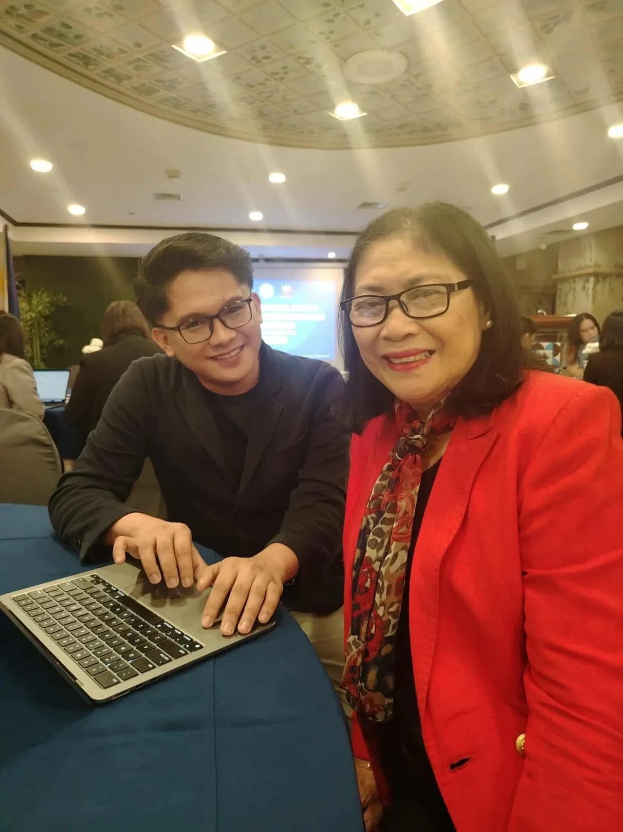 MMIEERDC signing ceremony group photo