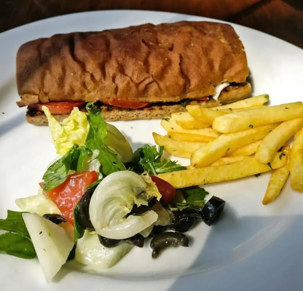 Silver Beach Cafe, Juhu, Mumbai gallery 1