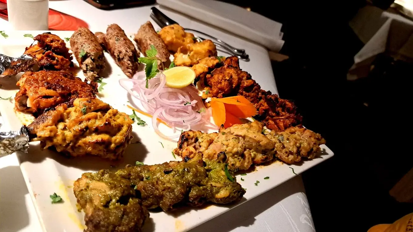 Melting Pot, Juhu, Mumbai gallery 4