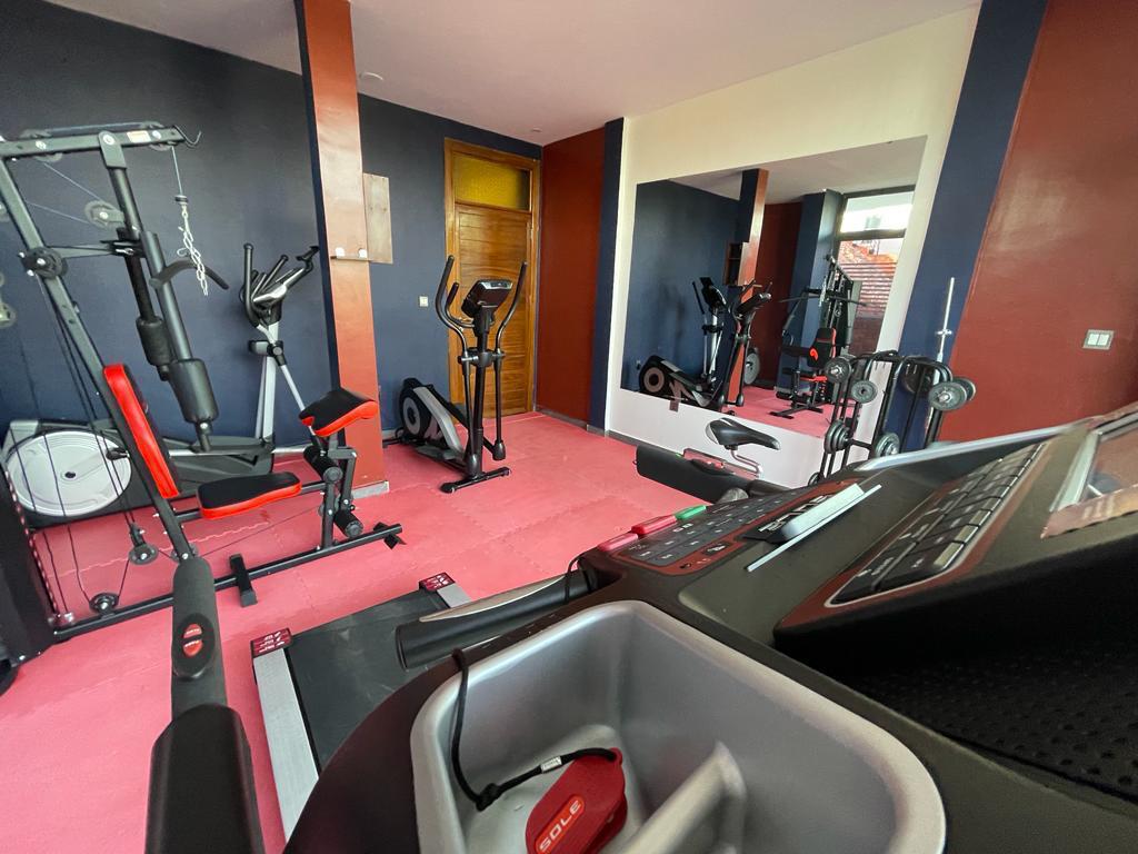 2 Bedroom Apartment for Rent with Swimming Pool & Gym in Rebero