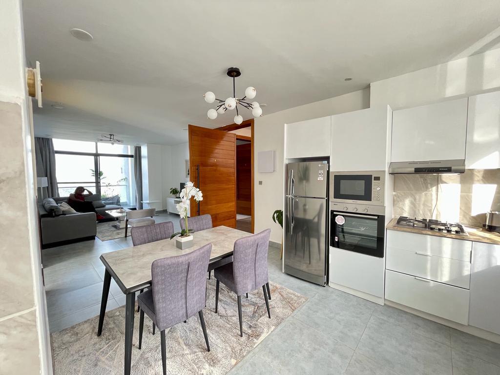 2 Bedroom Apartment for Rent with Swimming Pool & Gym in Rebero