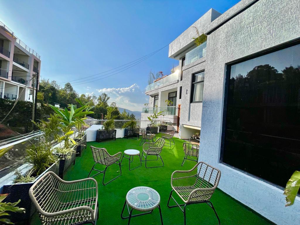 2 Bedroom Apartment for Rent with Swimming Pool & Gym in Rebero