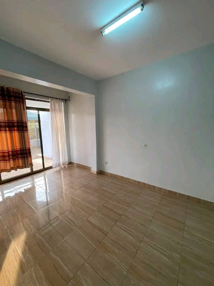Unfurnished 5 Bedroom House for Rent in Nyarutarama, Kigali