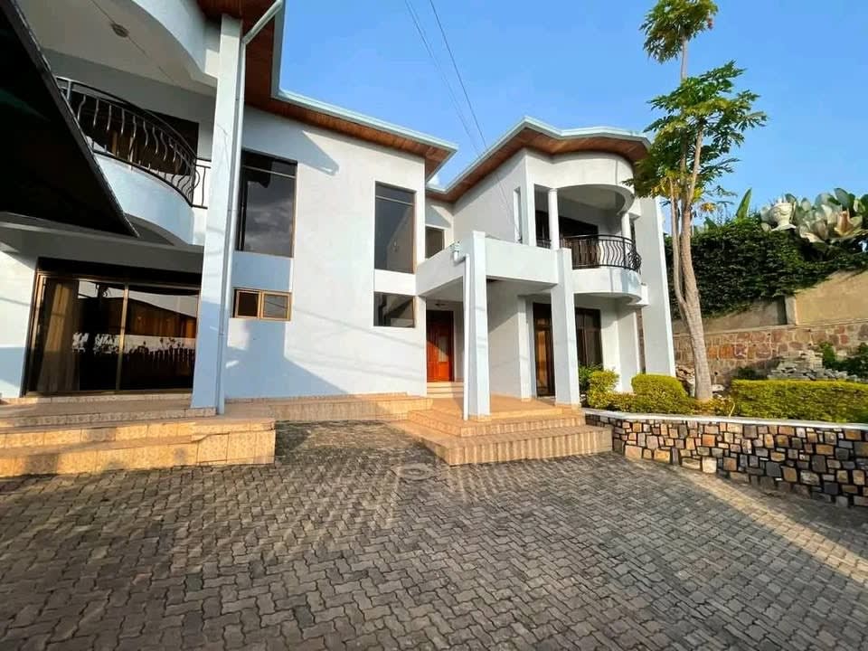 Unfurnished 5 Bedroom House for Rent in Nyarutarama, Kigali