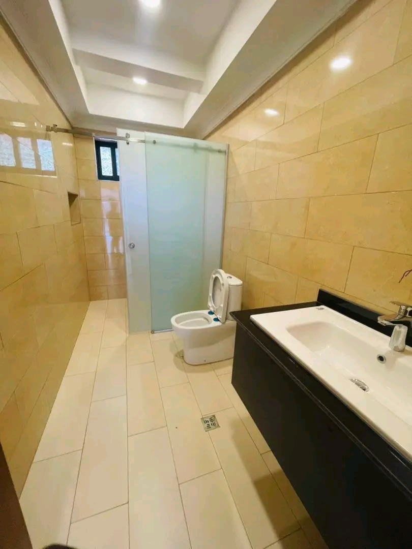 3 Bedroom Unfurnished House for Rent in Nyarutarama Near RDB