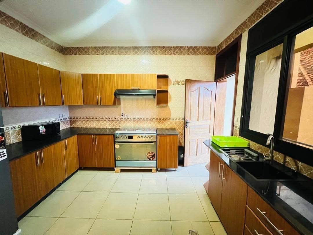 4 Bedroom Furnished House for Rent in Kicukiro, Kagarama