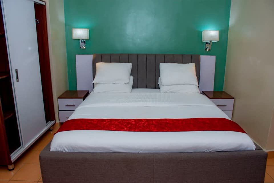 1 Bedroom Studio Apartment for Rent in Nyarutarama, Near MTN Center