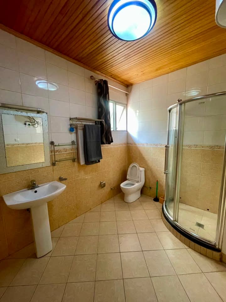 3 Bedroom House for Rent  In Kigali Near Come Again, Kicukiro Kagarama