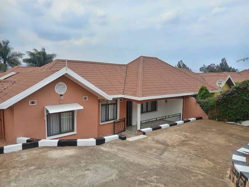 3 Bedroom Furnished House for Rent in Gacuriro