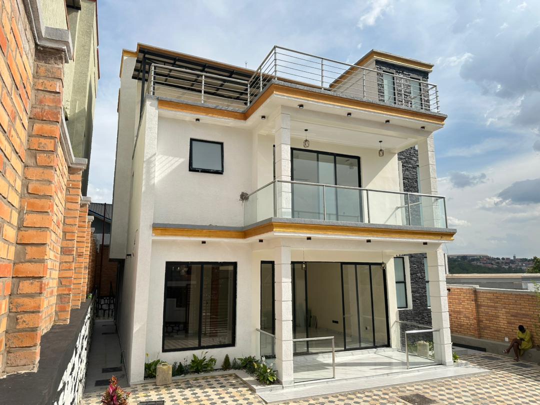 🏡 Luxury House for Sale in Kibagabaga – Prime Neighborhood