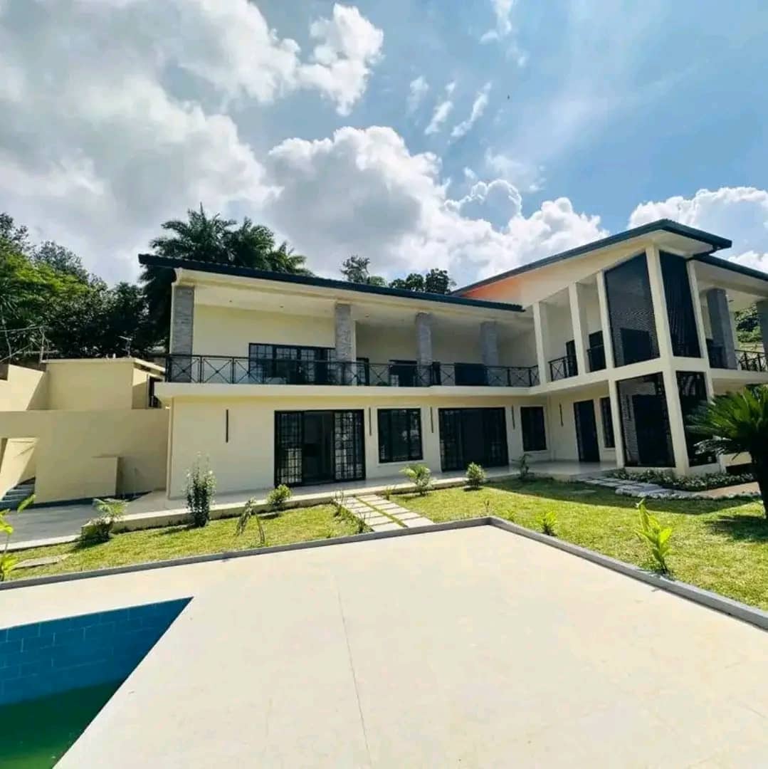 🏡 UNFURNISHED HOUSE FOR RENT IN KIYOVU – PRIME LOCATION