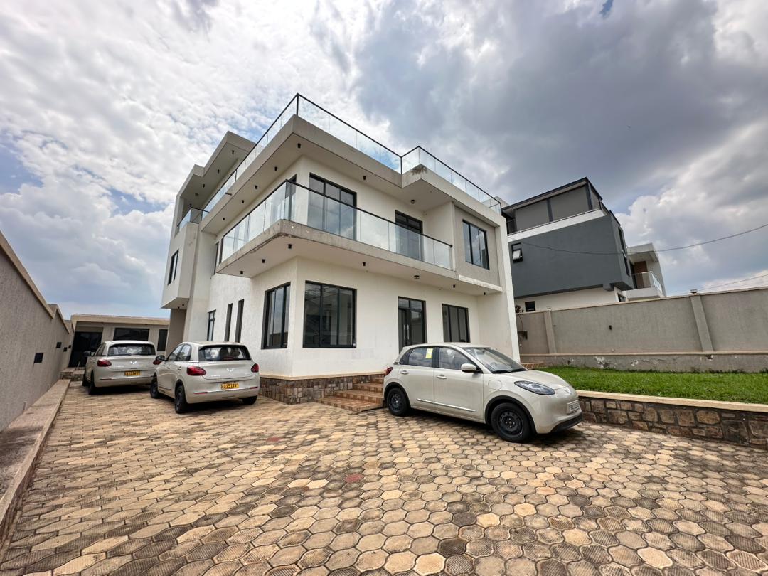 🏡 LUXURY 6-BEDROOM HOME FOR SALE IN KIGAL