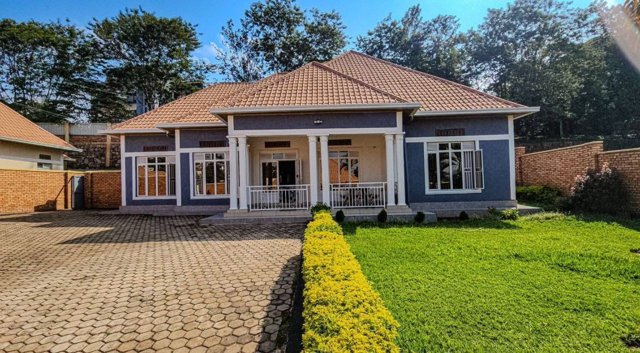 🏡 FULLY FURNISHED HOUSE FOR SALE IN GISHUSHU, KIGALI – PRIME INVESTMENT OPPORTUNITY