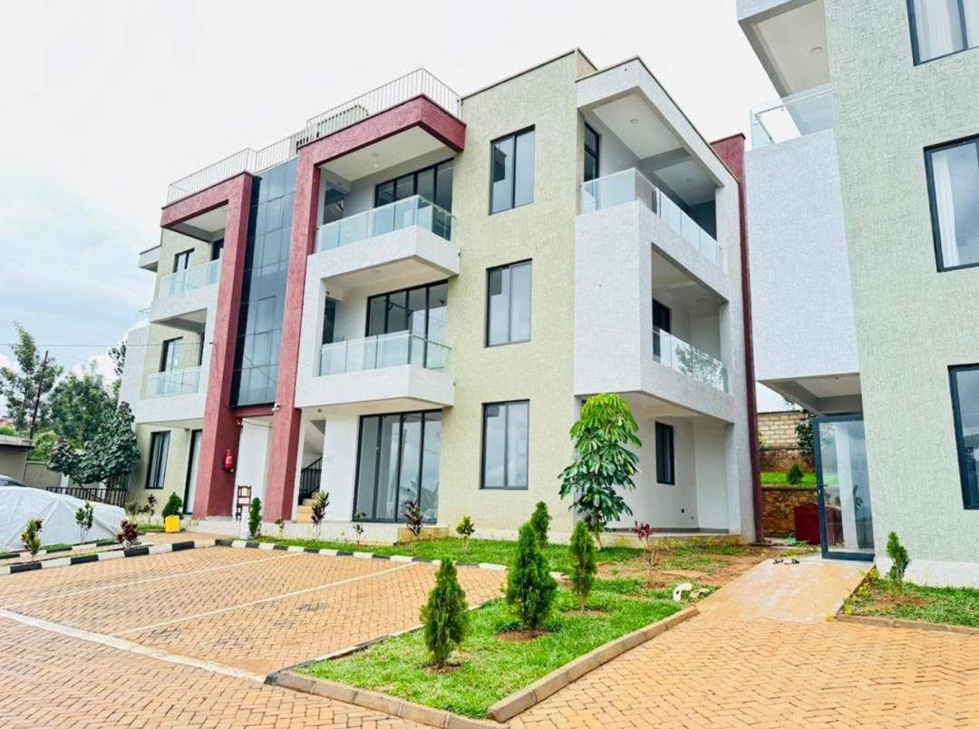  A004 MODERN 3-BEDROOM APARTMENT FOR SALE IN KANOMBE – 80,000,000 RWF