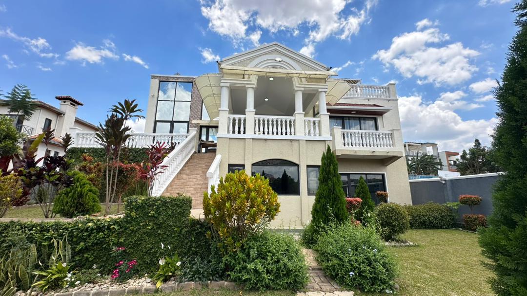 H071 🏡 MODERN LUXURY VILLA FOR RENT IN NYARUTARAMA, KIGALI – ELITE LIVING