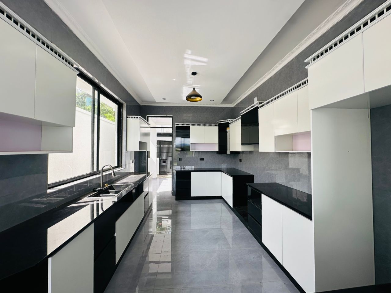 H092  Modern Family Home for Sale in Kibagabaga – Prime Location image 8