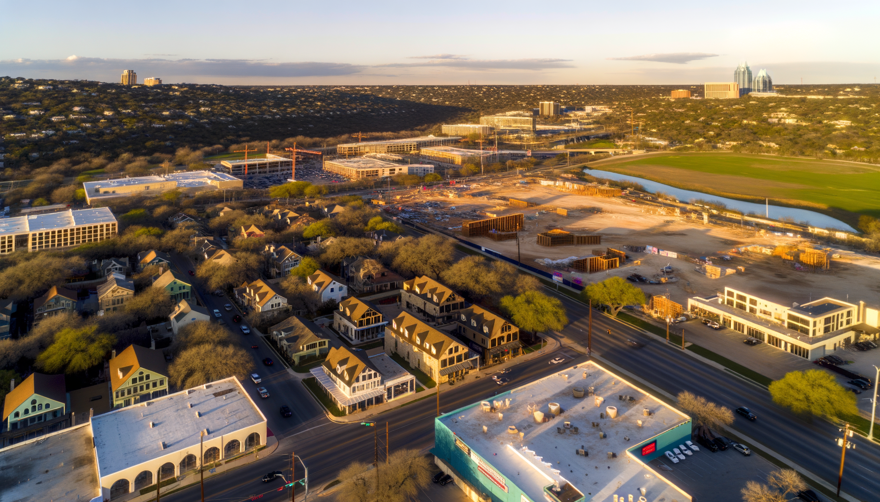 "Discover Austin's Latest Buzz: From Historic Homes to UT's New Longhorns and More!"