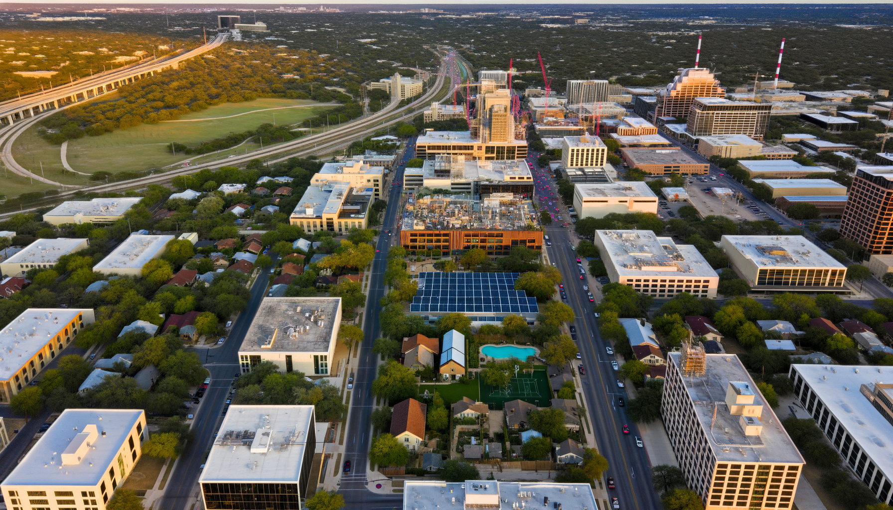 Austin Update: Tech Triumphs, Tasty Trends, and Heartwarming Community Wins – August 27, 2024