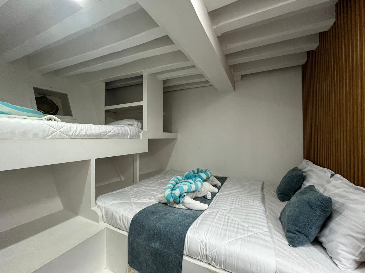 Cikuray cabin 1