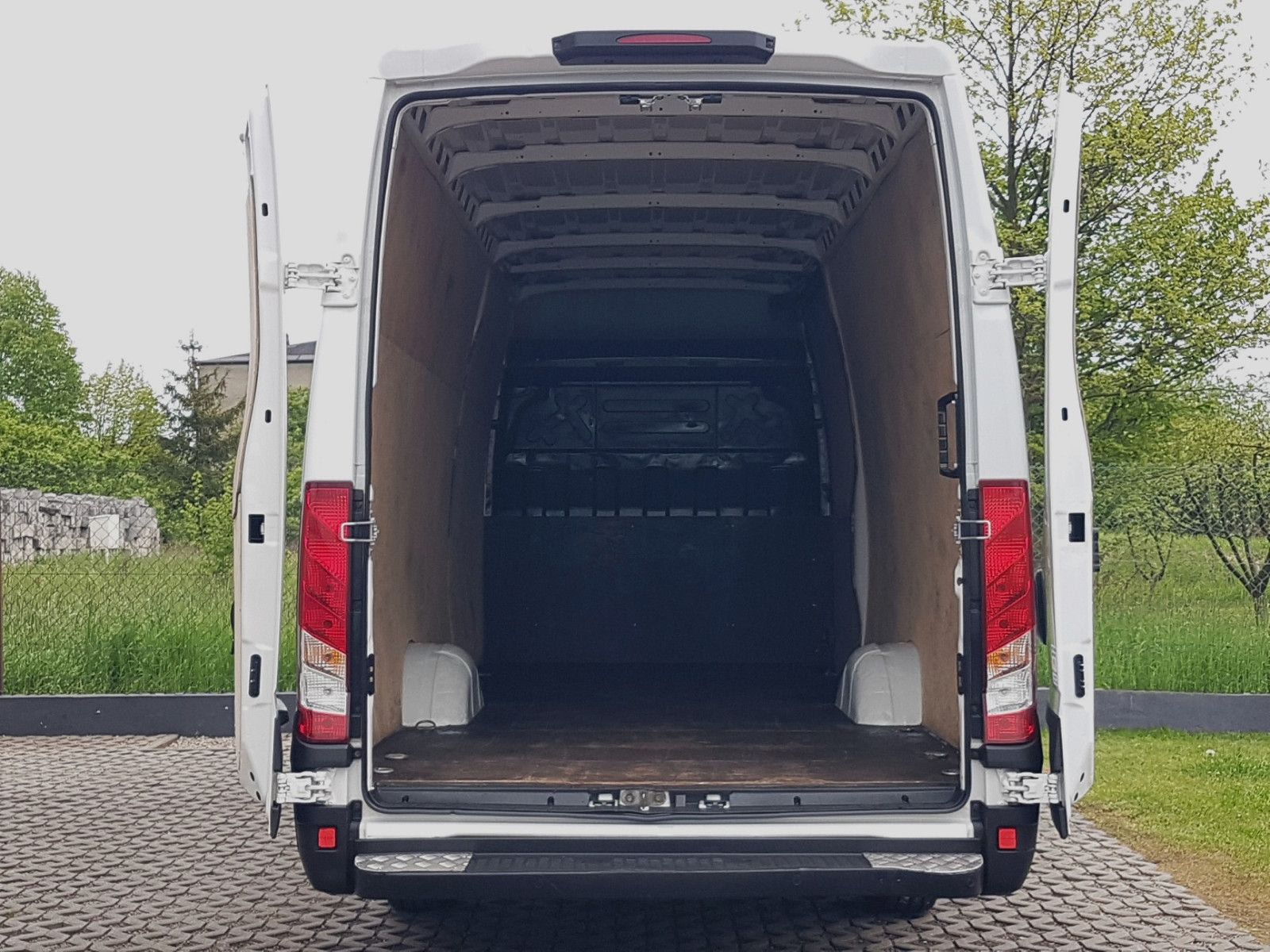 Iveco Daily lang Bild 3