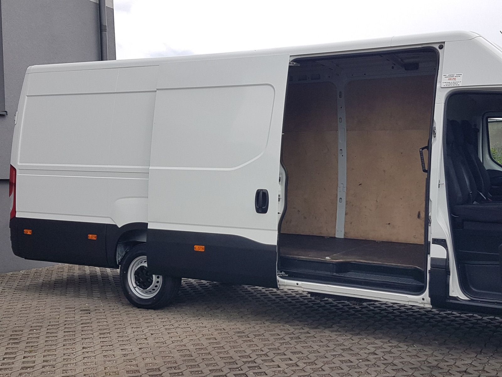 Iveco Daily lang Bild 5