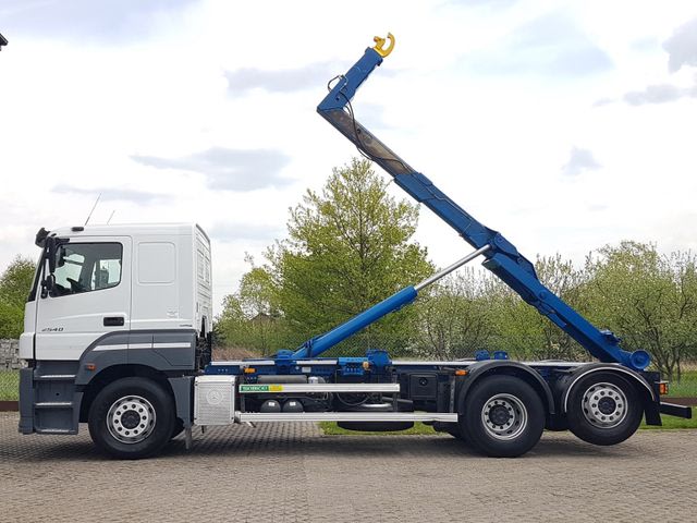 Mercedes-Benz · Container Bild 4