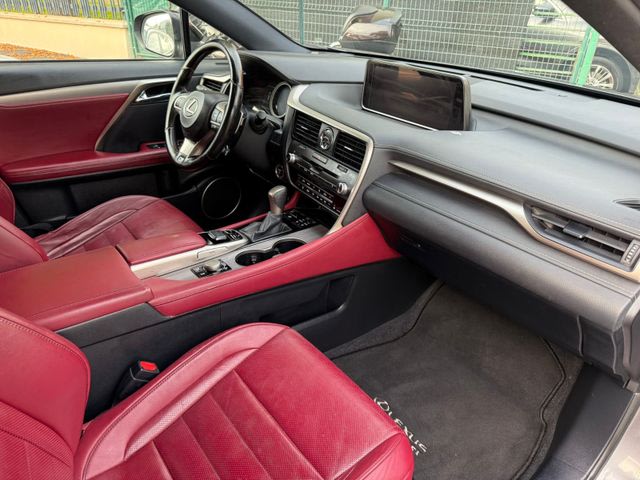 Lexus SUV Bild 4