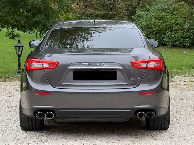Maserati Limousine Bild 5