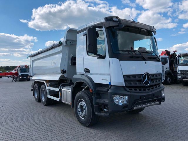MB Arocs Kippere Bild 2