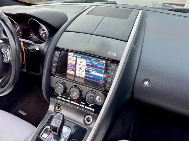 Jaguar Cabrio Bild 3