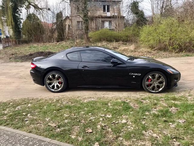 Maserati Coupé Bild 2